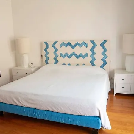 Joey - Prestigious With Private Garage In The Heart Of *