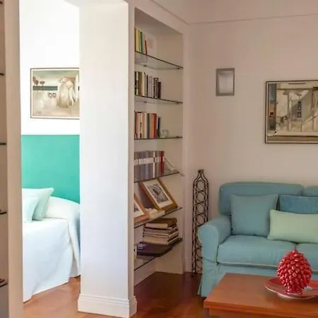Joey - Prestigious With Private Garage In The Heart Of * Positano