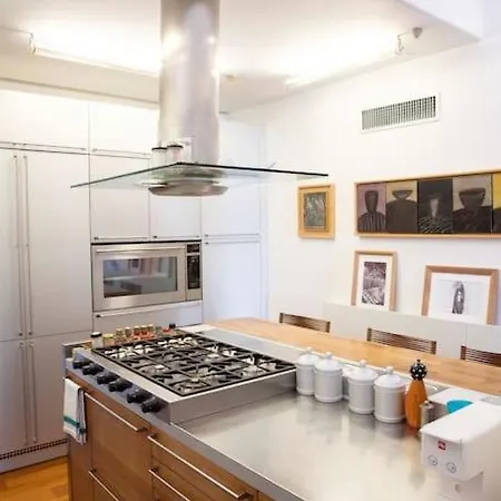 Joey - Prestigious With Private Garage In The Heart Of *