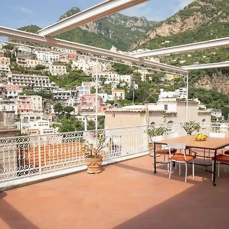 Villa Joey - Prestigious With Private Garage In The Heart Of