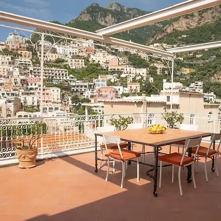 Joey - Prestigious With Private Garage In The Heart Of Villa Positano
