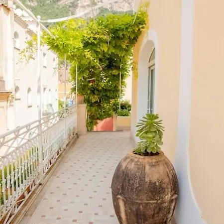 Villa Joey - Prestigious With Private Garage In The Heart Of
