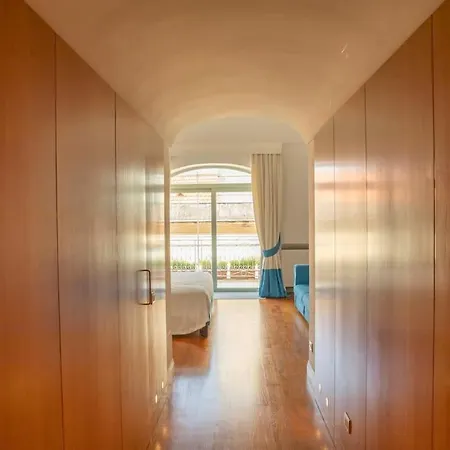 Villa Joey - Prestigious With Private Garage In The Heart Of Positano