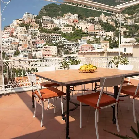 Joey - Prestigious With Private Garage In The Heart Of *